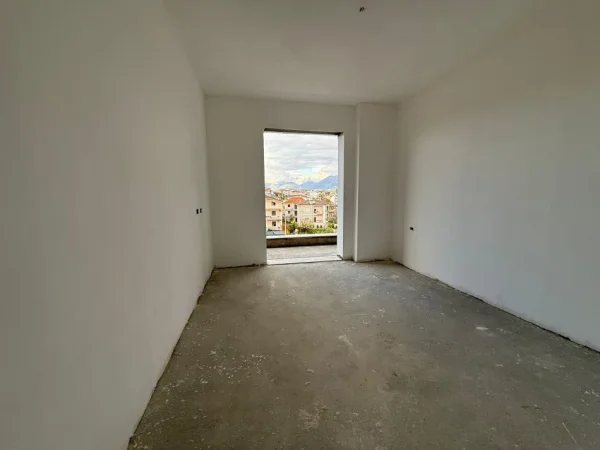 Tirane, shitet apartament 2+1+Ballkon , 110 m² 126.450 € (Ringside Residences, Paskuqan)