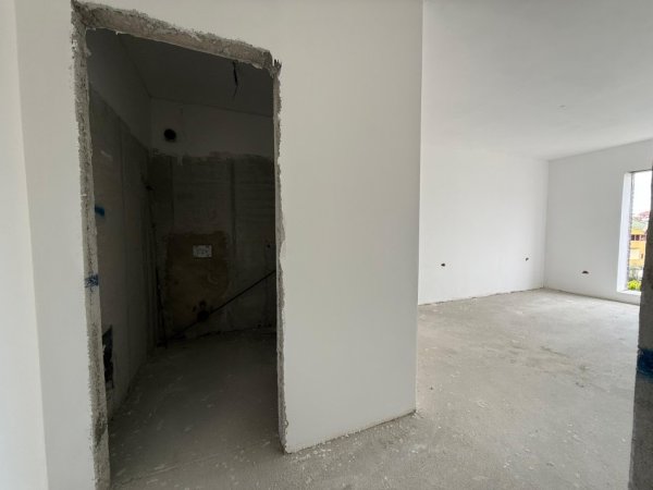 Tirane, shitet apartament 2+1+Ballkon , 110 m² 126.450 € (Ringside Residences, Paskuqan)