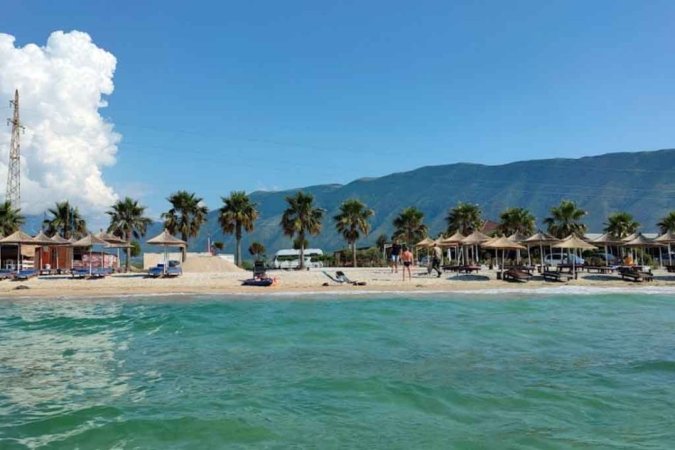 Vlore, shitet apartament 2+1+Ballkon Kati 3, 90 m² 108.000 € (rruga orikum)