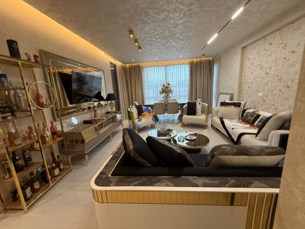 Tirane, shitet apartament Kati 3, 99 m² 