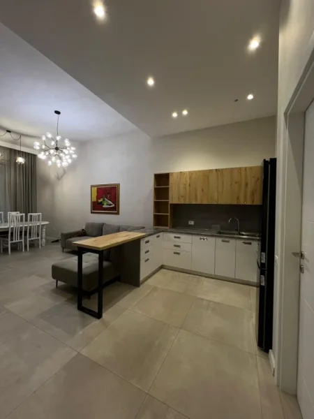 Tirane, shitet apartament duplex 2+1+Ballkon Kati 1, 139 m² 224.000 € (KODRA DIELLIT 1)