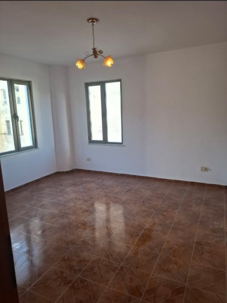 Tirane, shitet apartament 2+1+Aneks+Ballkon Kati 6, 98 m² 171.000 € (Pallati me Shigjeta)