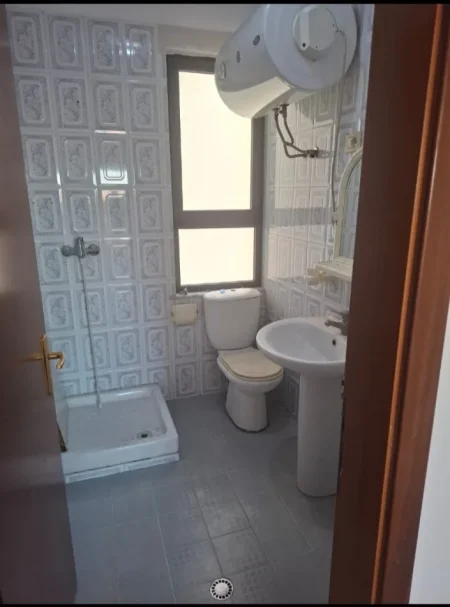 Tirane, shitet apartament 2+1+Aneks+Ballkon Kati 6, 98 m² 171.000 € (Pallati me Shigjeta)