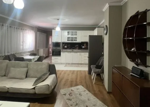 Tirane, jepet me qera apartament 2+1+Aneks+Ballkon Kati 8, 105 m² 650 € (rruga don bosko)