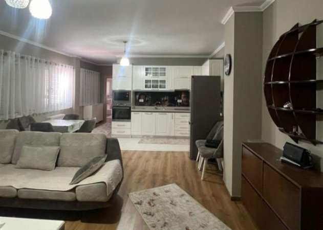 Tirane, jepet me qera apartament 2+1+Aneks+Ballkon Kati 8, 105 m² 650 € (rruga don bosko)