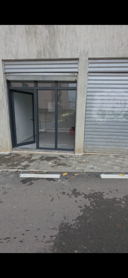 Kukes, jepet me qera dyqan Kati 0, 25 m² (42.074973, 20.423898)