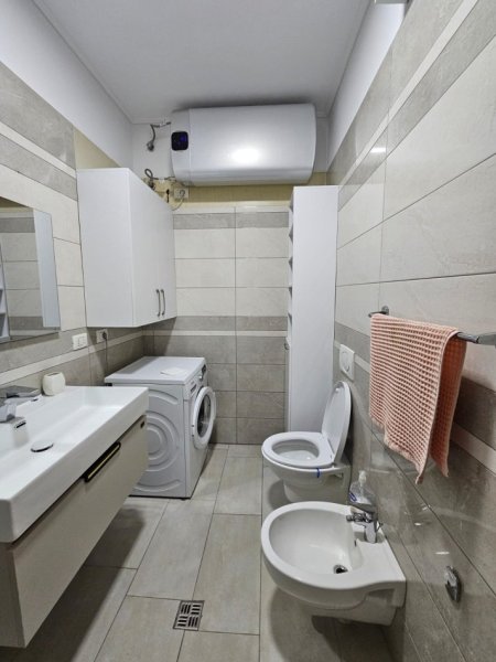 Tirane, jepet me qera apartament 1+1 Kati 4, 65 m² 750 € (Delijorgji)