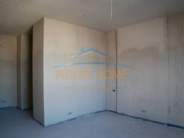 Tirane, shes apartament 2+1+Ballkon Kati 11, 122 m² 310.000 € 