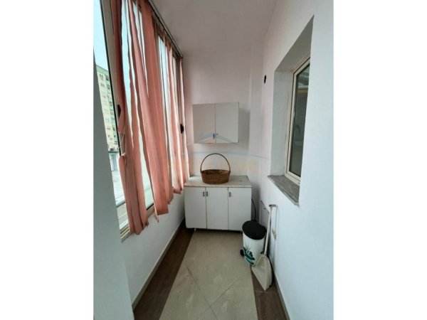 Durres, shitet apartament 2+1+Ballkon Kati 3, 170 m² 180.000 € 