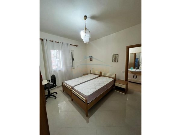 Durres, shitet apartament 2+1+Ballkon Kati 3, 170 m² 180.000 € 