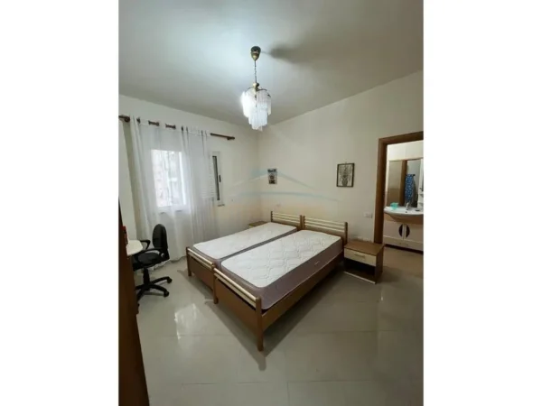 Durres, shitet apartament 2+1+Ballkon Kati 3, 170 m² 180.000 € 