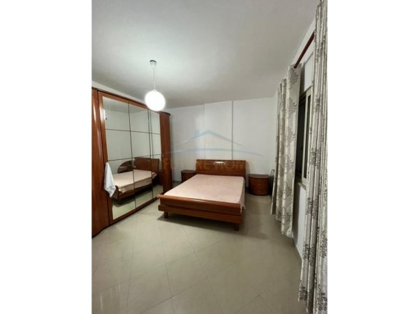 Durres, shitet apartament 2+1+Ballkon , 170 m² 180.000 € (PRANE KAZAZIT, DURRES)