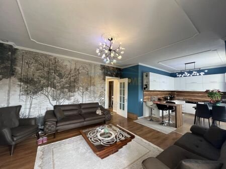 Tirane, shitet apartament 2+1 Kati 1, 123 m² 235.000 € 