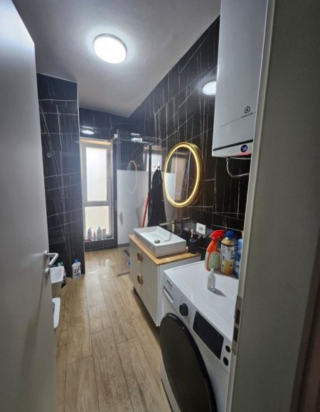 Tirane, jepet me qera apartament 2+1 Kati 5, 91 m² 