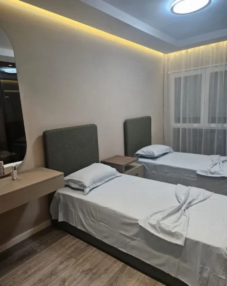 Tirane, jepet me qera apartament 2+1 Kati 5, 91 m² 