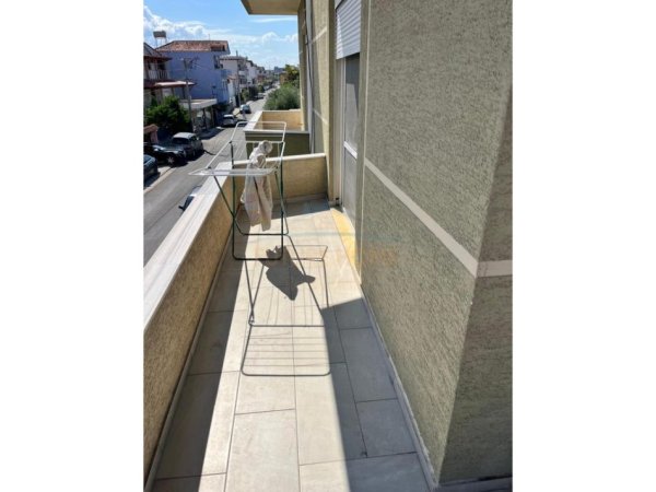 Durres, jepet me qera apartament 2+1 Kati 2, 159 m² 350 € (LAGJIA 18,DURRES)