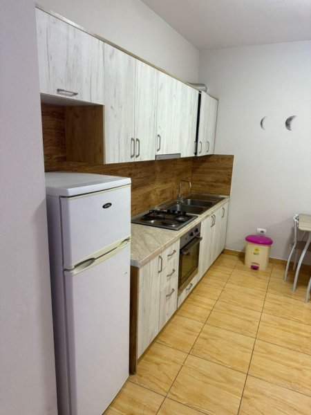 Tirane, jepet me qera apartament 2+1 Kati 3, 90 m² 550 € (Rruga Dritan Hoxha)