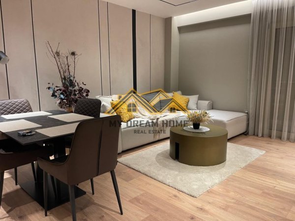 Durres, jepet me qera apartament 1+1 Kati 6, 91 m² 700 € (PLAZH)