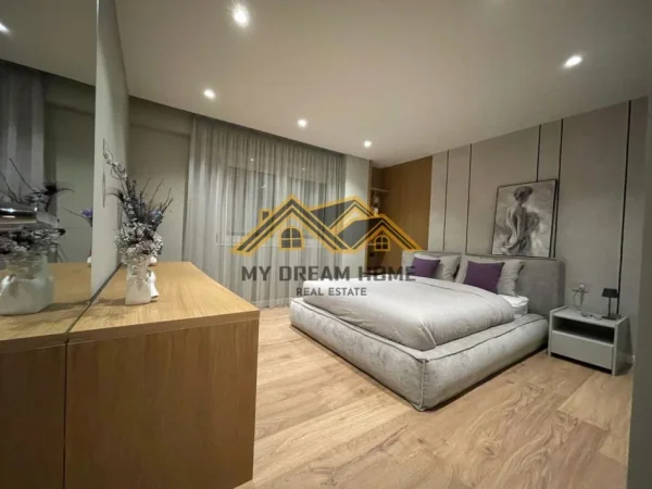 Durres, jepet me qera apartament 1+1 Kati 6, 91 m² 700 € (PLAZH)