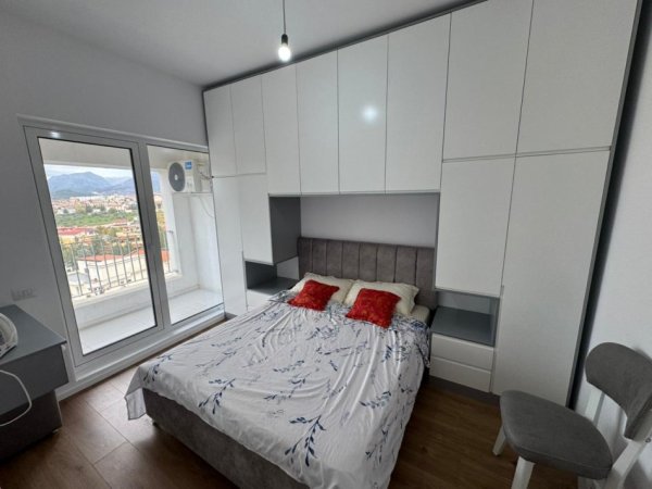 Tirane, jepet me qera apartament 1+1 Kati 6, 