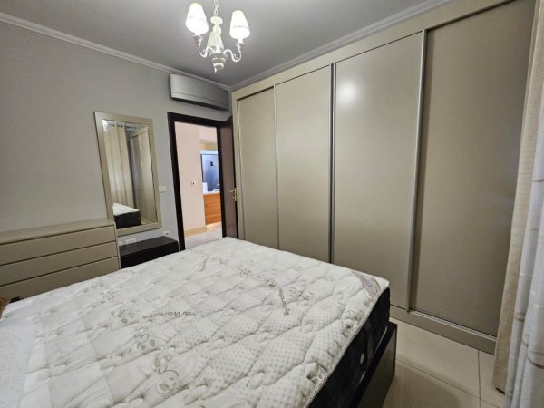 Tirane, jepet me qera apartament 1+1+Ballkon Kati 4, 70 m² 750 € (Delijorgji)