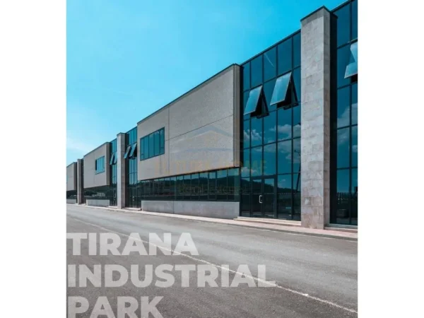 Tirane, shitet magazine Kati 0, 1.100 m² 1.450.000 € (Autostrada Tirane - Durres)