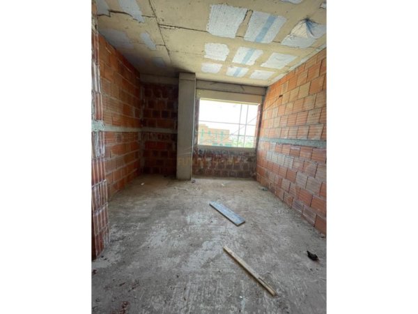 Tirane, shitet apartament 2+1 Kati 6, 91 m² 109.000 € (Paskuqan)