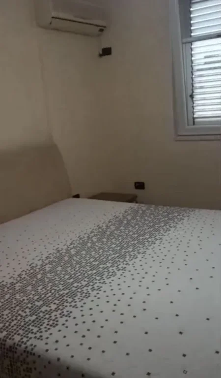 Tirane, jepet me qera apartament 2+1 Kati 5, 75 m² 600 € (Rruga e Kavajes . prane zgares korcare , RRuga Ndre Mjeda)