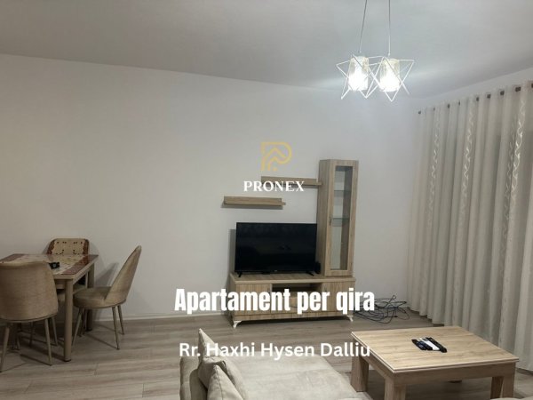 Tirane, jepet me qera apartament 1+1 Kati 2, 70 m² 600 € (Rruga Haxhi Hysen Dalliu)
