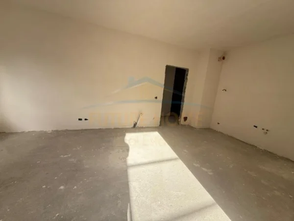 Tirane, shitet apartament 1+1 Kati 6, 78 m² 82.320 € 