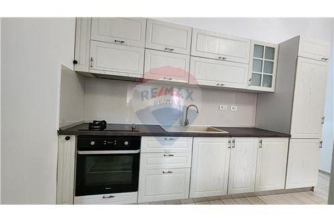 Tirane, jepet me qera apartament 1+1+Ballkon  (Sami Frasheri)