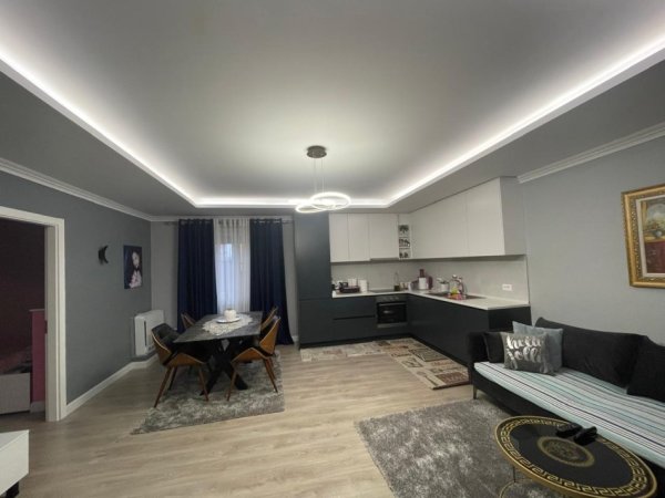 Tirane, shes apartament 3+1 Kati 3, 133 m² 250.000 € 