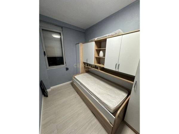 Durres, jepet me qera apartament 2+1 Kati 2, 80 m² 500 € (Plazh, Hekurudha)