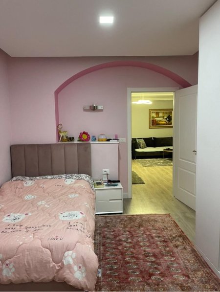Tirane, shes apartament 3+1 Kati 3, 133 m² 250.000 € 