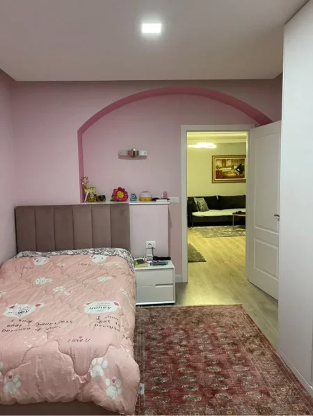Tirane, shes apartament 3+1 Kati 3, 133 m² 250.000 € 