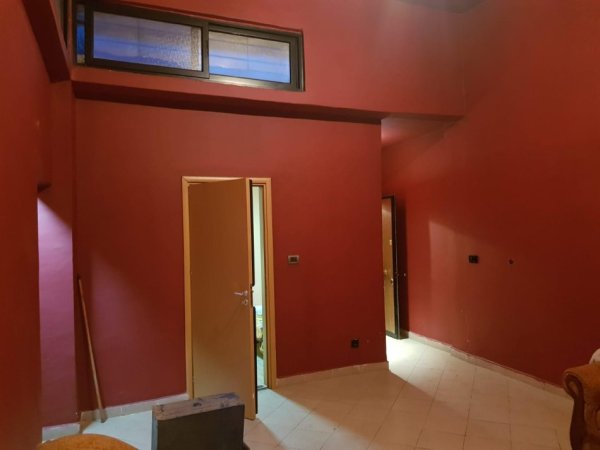 Tirane, jepet me qera , 75 m² 50.000 € (ZONA E SHKOLLES SE BASHKUAR)