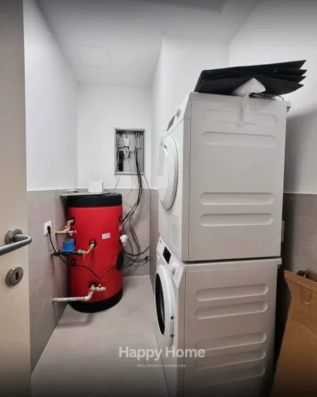 Tirane, jepet me qera apartament 2+1+Aneks+Ballkon , 