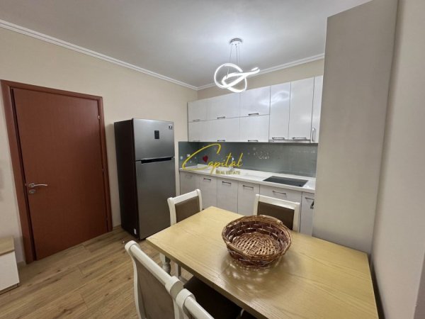 Tirane, jepet me qera apartament 1+1 Kati 2, 67 m² 520 € (YZBERISHT)