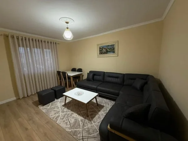 Tirane, shitet 2+1 Kati 5, 80 m² 135.000 € (Rruga Ali Demi)