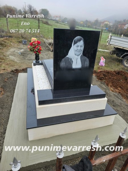 Tirane, ofroj Qivur Graniti me Pikture (Portret) Te Gdhendur - Punime Varresh Eno 250 €