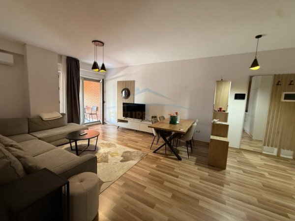Tirane, jepet me qera apartament 1+1+Ballkon Kati 5, 750 € (delijorgji)