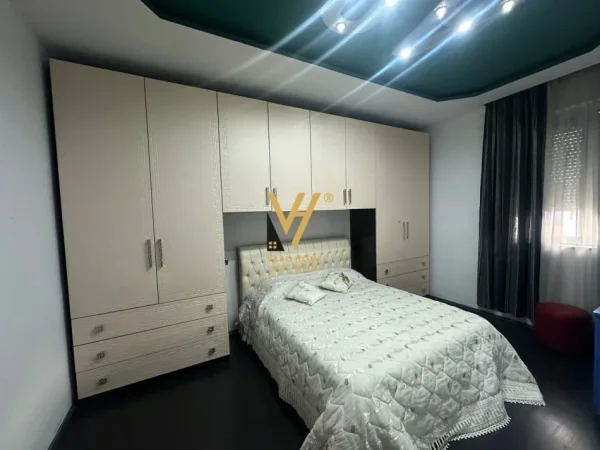 Tirane, shitet apartament 1+1+Ballkon dhe garsoniere Kati 4, 82 m² 172.000 € (RRUGA E DURRESIT)