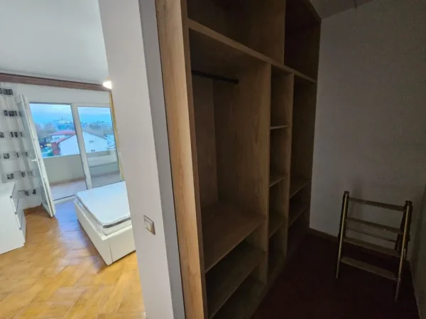 Tirane, jap me qera apartament 3+1+Ballkon Kati 3, 126 m² 700 € (Rruga Dritan Hoxha, afer Universitetit ZKM)