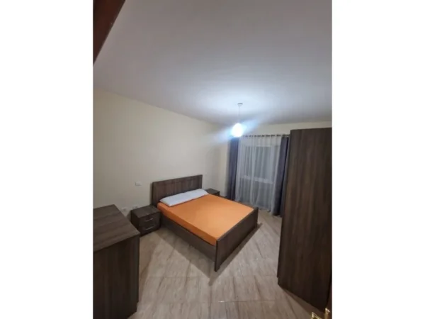 Tirane, jepet me qera apartament 2+1 Kati 1, 110 m² 650 € (Vizion Plus)