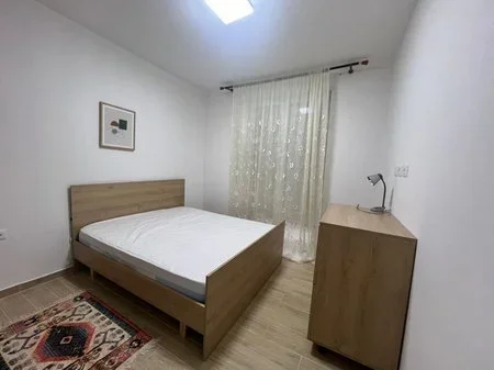 Qera, Apartamenti 1+1, Ish Tregu Elektrik, Tiranë.