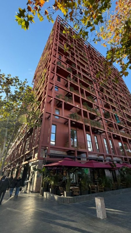 Tirane, jepet me qera ambjent biznesi Kati 2, 124 m² 1.500 € 