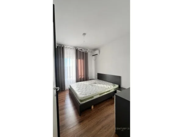 Tirane, jepet me qera apartament 2+1 Kati 3, 86 m² 600 € (Rruga David Selenica)