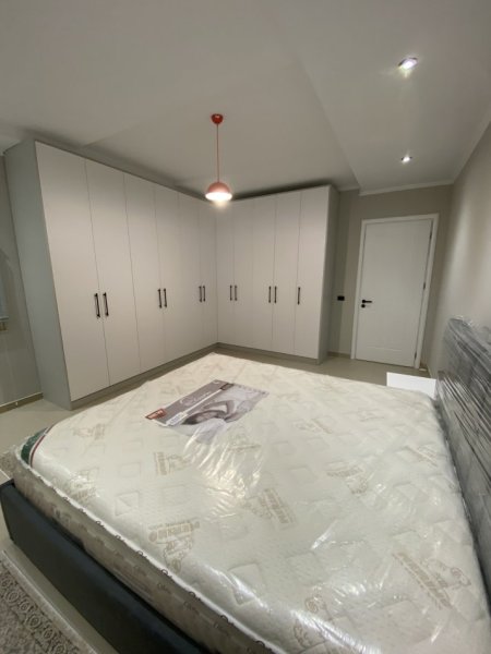 Tirane, jepet me qera apartament 2+1+Ballkon Kati 2, 85 m² 600 € (Rruga Siri Kodra (afer Bulevardit te Ri ))