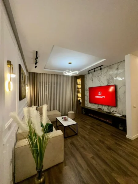 Tirane, shitet apartament 3+1 Kati 3, 123 m² 255.000 € (Fusha Aviacionit)