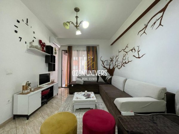 Tirane, shitet apartament 1+1+Ballkon Kati 5, 65 m² 110.000 € (Rruga Teodor Keko)
